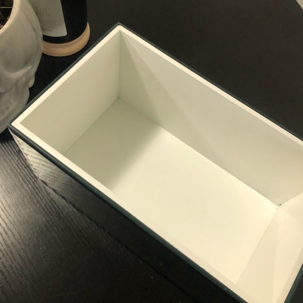 Mirror Rectangle Box - Picture 3 of 5